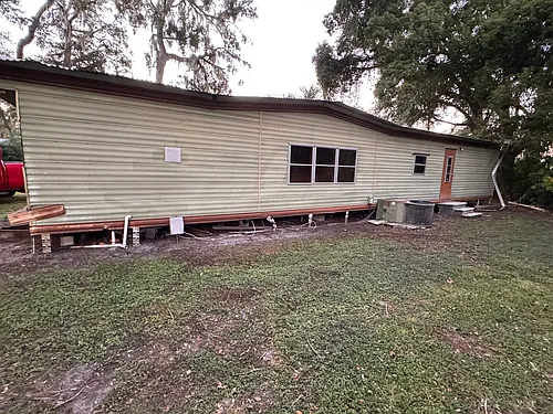 37529 Waverly Ave Photo 1