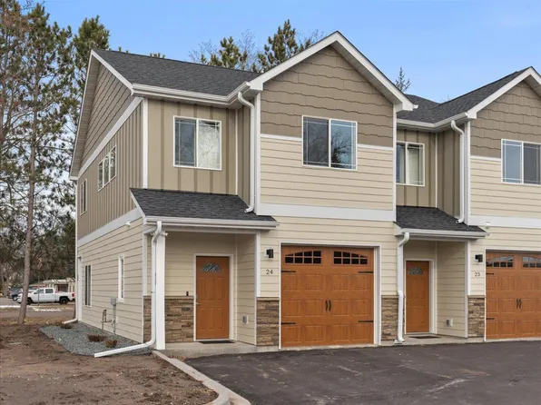 425 W 8th St #20, New Richmond, WI 54017