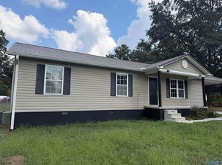 807 Snowden Dr, Boaz, AL 35957