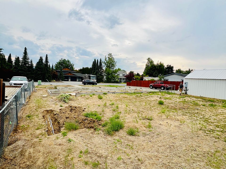 2nd image of 535 Nelson Pl N