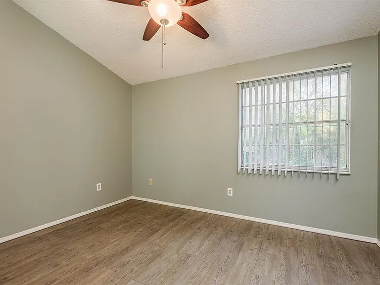 1602 Brigadoon Dr — Photo 19