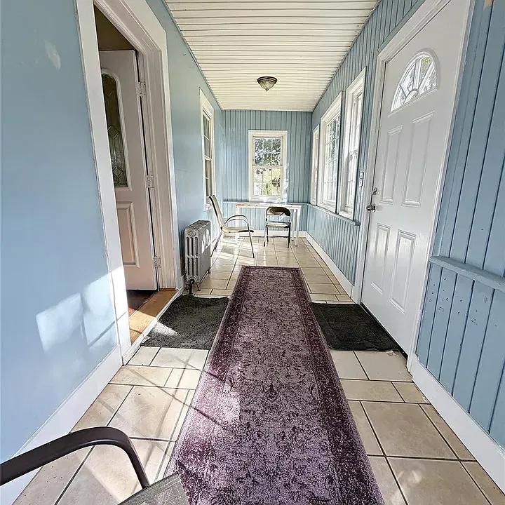 106 Gibson Ave #2