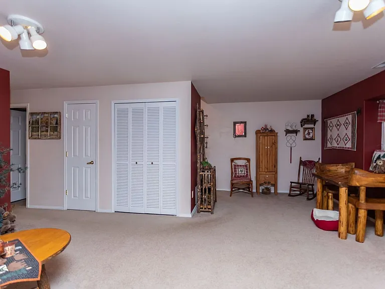 111 Iveystone Ct — Photo 24