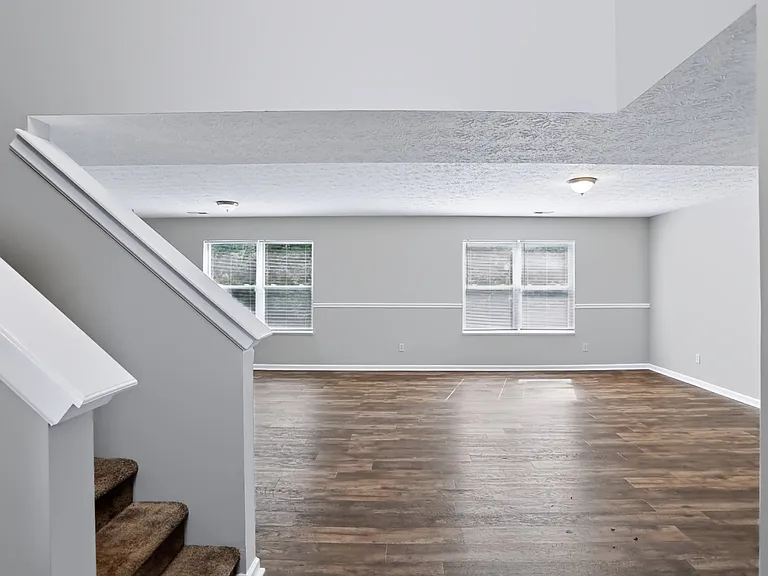 5439 Lake Boggs St — Photo 9