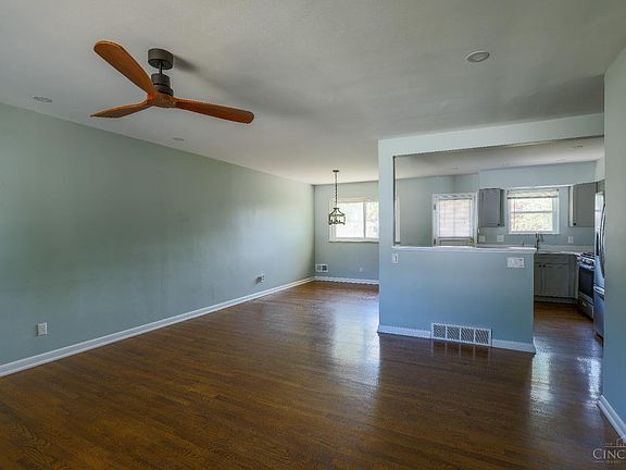 3rd image of 5707 Brandtmanor Dr