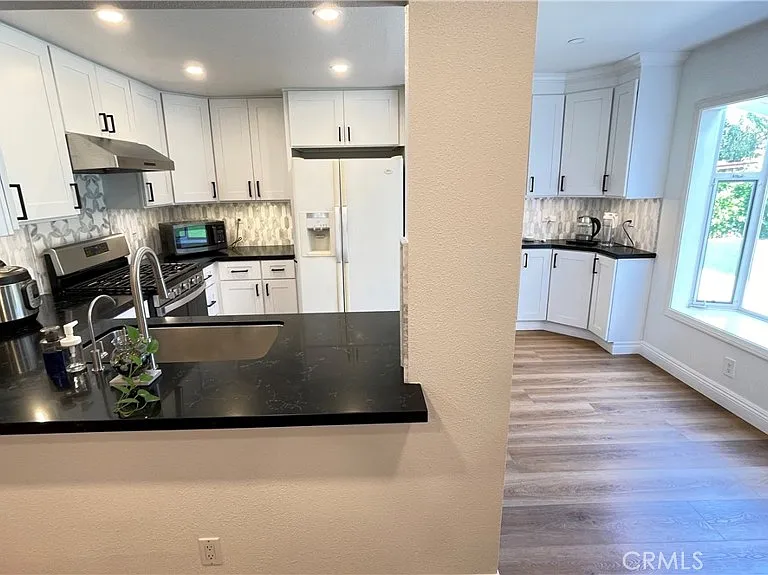 2085 Arbor Cir — Photo 16
