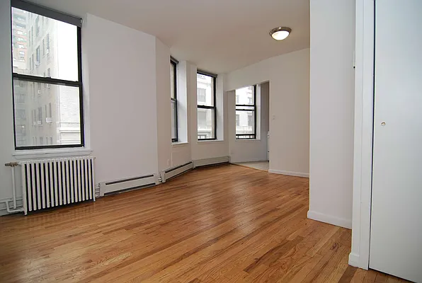 Rented by Building Equity Real Estate LLC | media 20