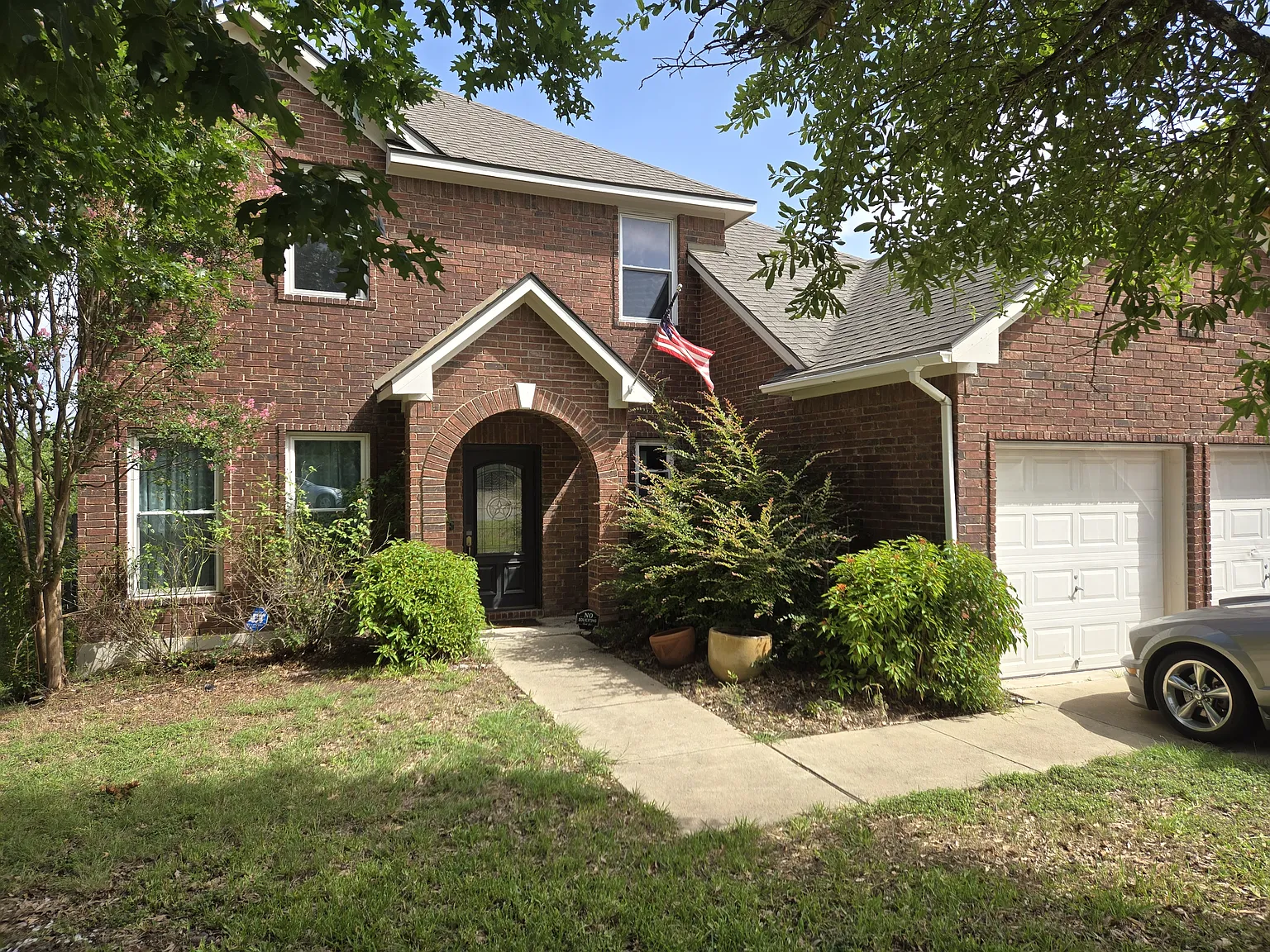 4 bed, 2.5 bath, 2238 sqft, $2,500 — Photo 1