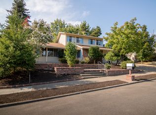 18155 NW Tillamook Dr, Portland, OR 97229