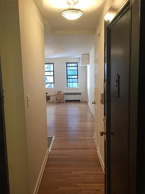 Rented by R New York | media 13