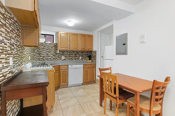 Rented by Compass | media 6