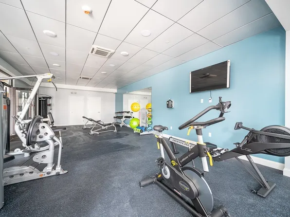 211 Baldwin Avenue image 26 of 35