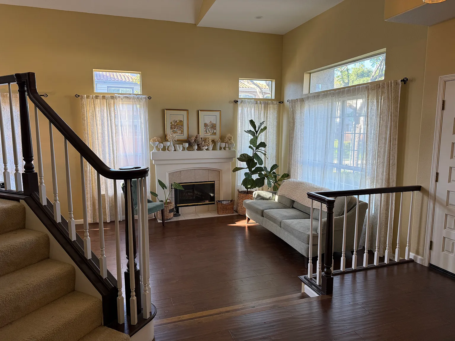 4 bed, 2274 sqft, $7,450 — Photo 3