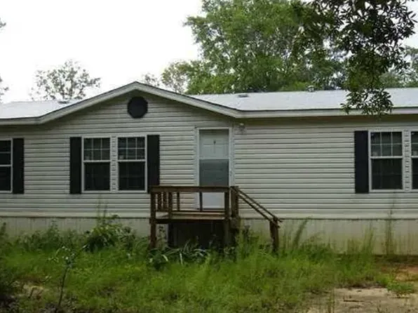 12136 Walnut Ln, Fountain, FL 32438