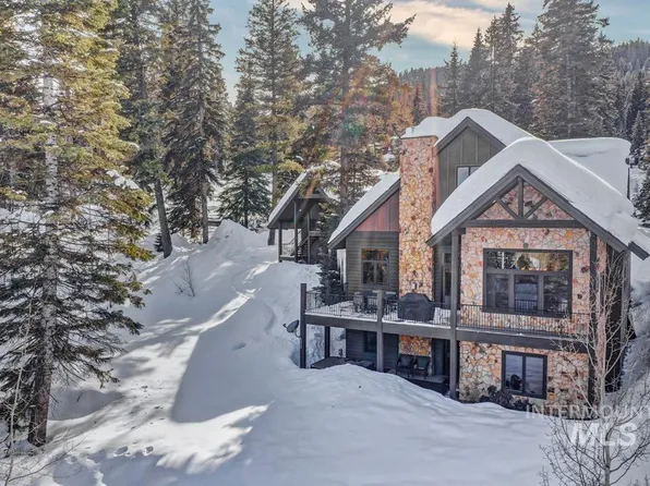 51 Pinnacle Ct, Donnelly, ID 83615