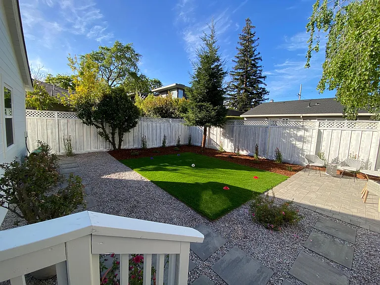 1376 Geneva Ave — Photo 10