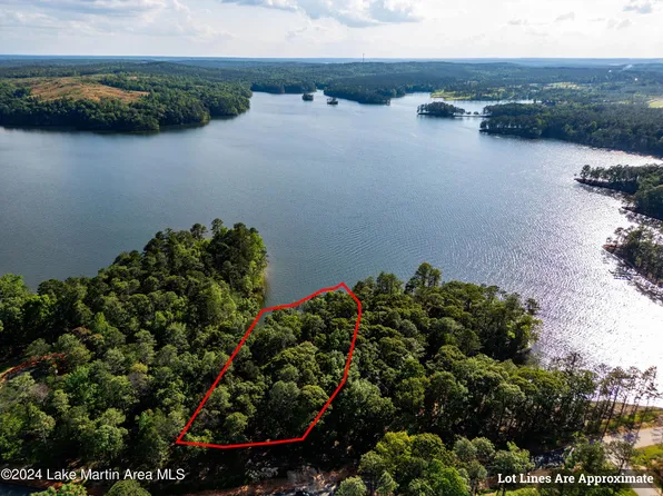 1556 Luanne's Way, Alexander City, AL 35010