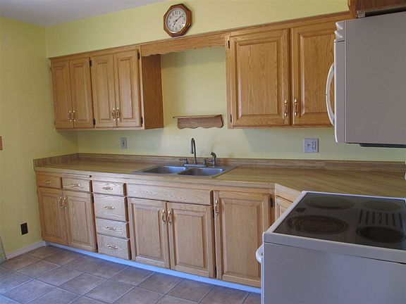 5th image of 214 W Norrie St