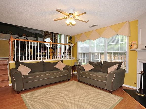 4th image of 324 Creel Ct NW