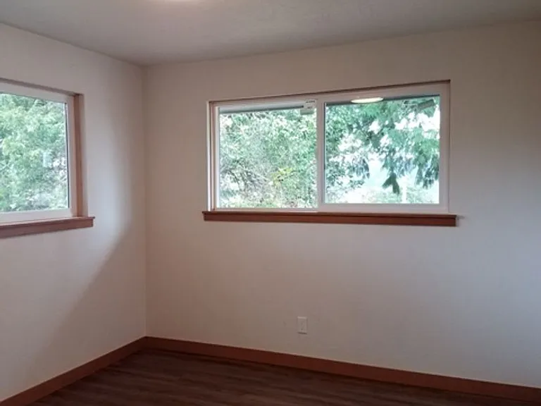1125 Fairmount Ave — Photo 17
