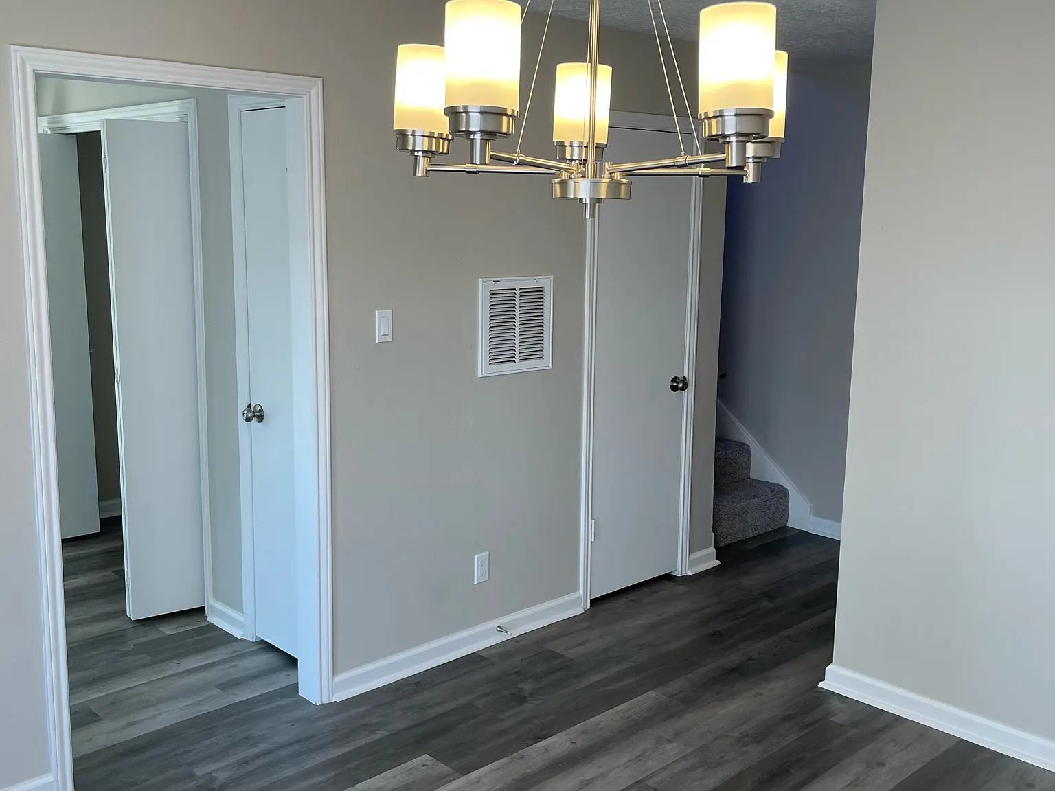 N Willow Dr, Houston — Photo 4