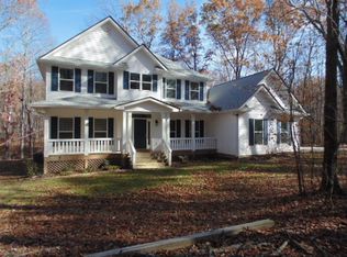 566 Deepwoods Rd, Sewanee, TN 37375