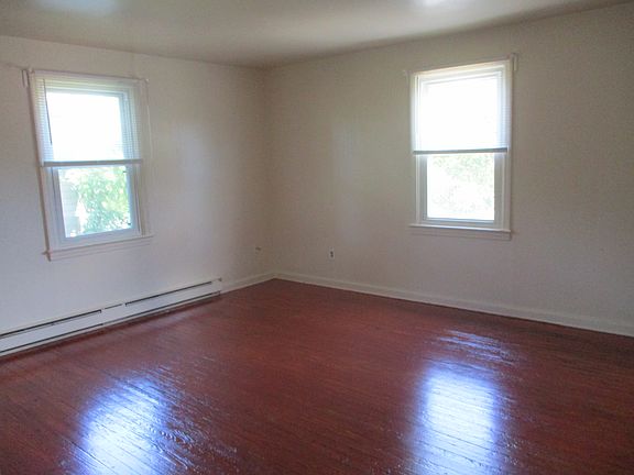 3rd image of 218 E Gilpin Ave #A