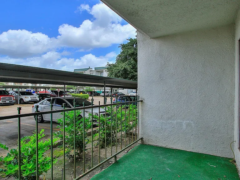 2822 S Bartell Dr #6 — Photo 30