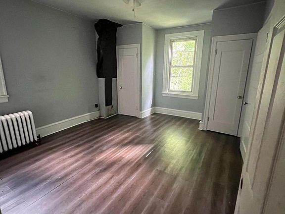 4th image of 5713 Ashland Ave