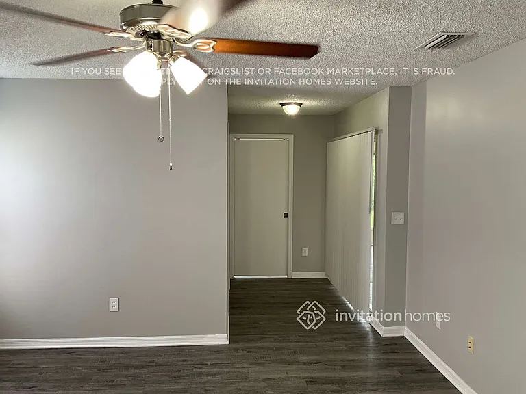 826 Walsingham Way — Photo 10