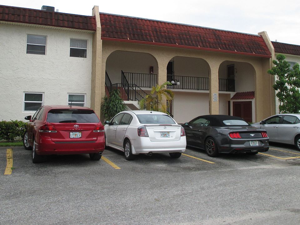1st image of 194 Lake Carol Dr