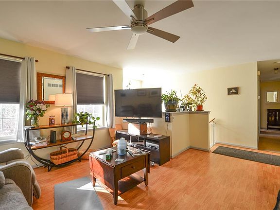5th image of 3157 Florian St