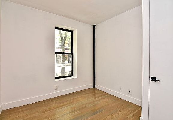 4th image of 504 W 159th St #18