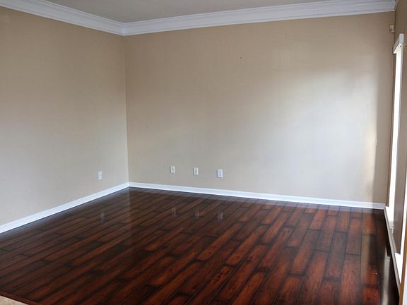 3rd image of 3516 Cole Mill Rd