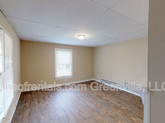 4th image of 1224 Spring St