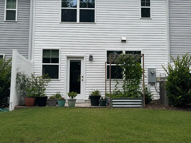 308 Hazy Hills Ln — Photo 15