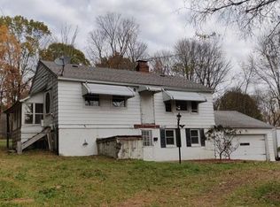 12702 Kinsman Rd, Burton, OH 44021