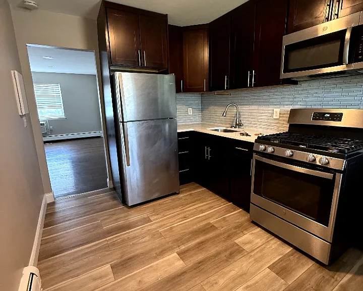 501 Rahway Ave #14A — Photo 1