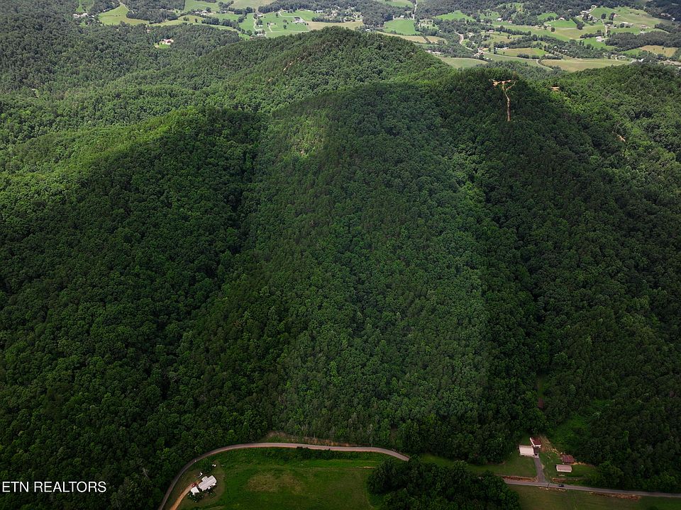 1st image of 550 Middle Creek Rd