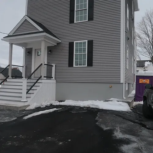 32 Newhall St #2 Photo 1