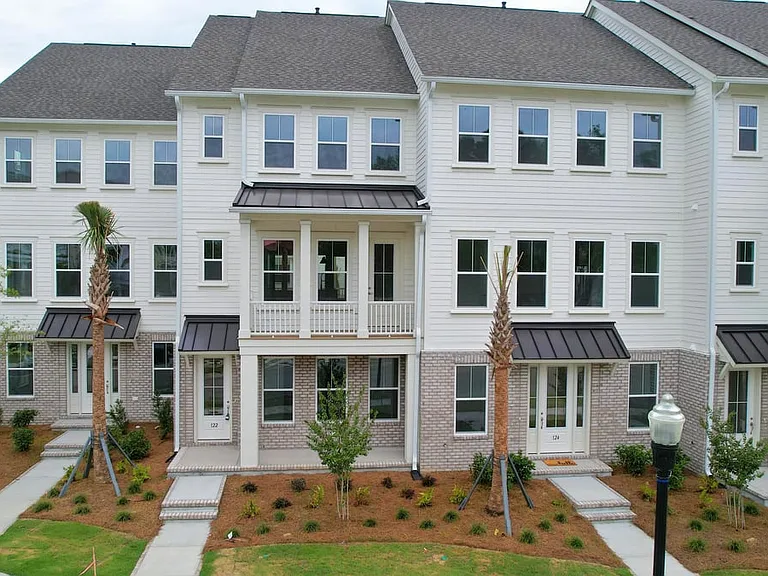 122 Etta Way — Photo 3