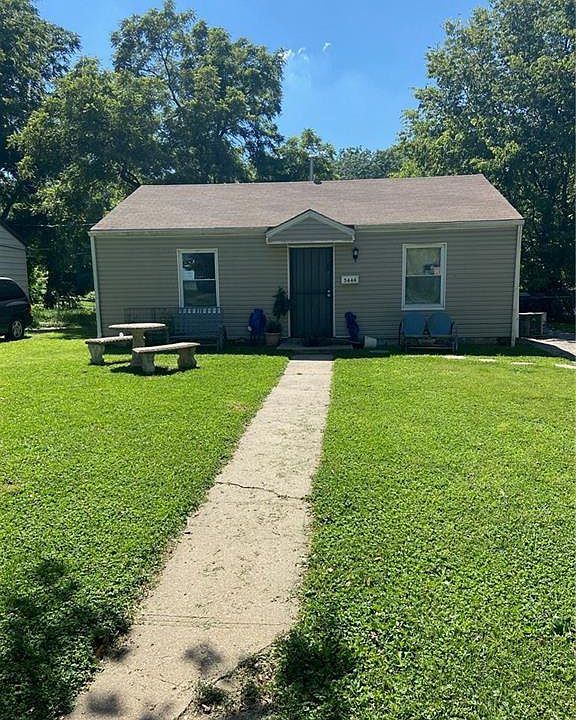 2nd image of 5444 College Ave