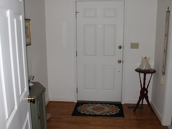 4th image of 18169 Westminster Ave