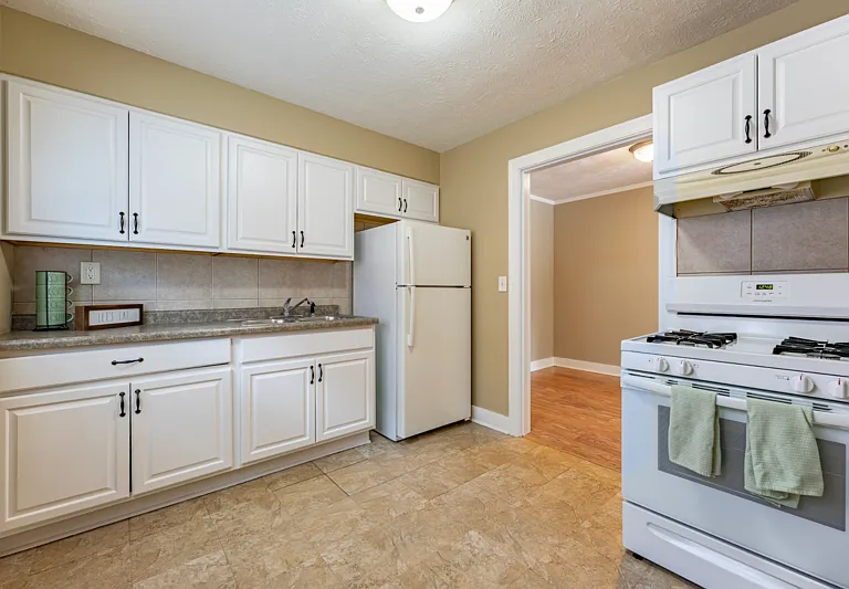 2315 Auburn St #2E — Photo 7