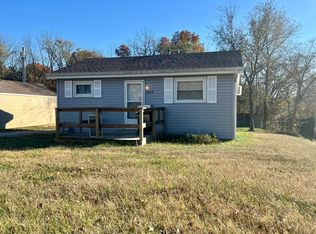 2658 W Farm Road 182, Springfield, MO 65810