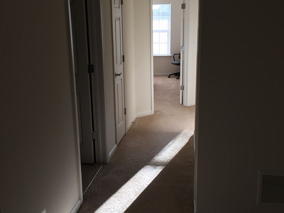1st image of 25 Masters Blvd