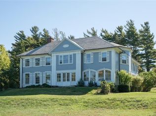 6152 Old Lake Shore Rd, Lake View, NY 14085