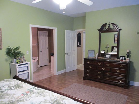 4th image of 221 Northbay Dr
