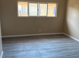 11423 Eucalyptus Ave APT B, Hawthorne, CA 90250