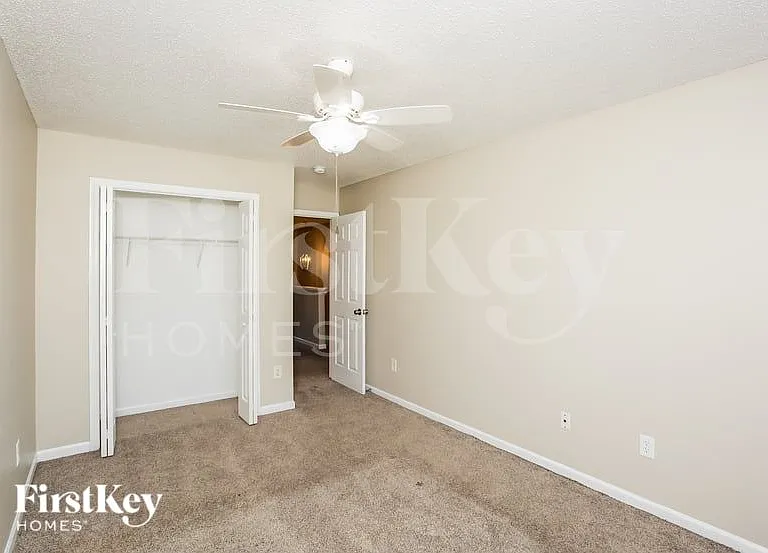 5971 Liverpool Ln — Photo 8